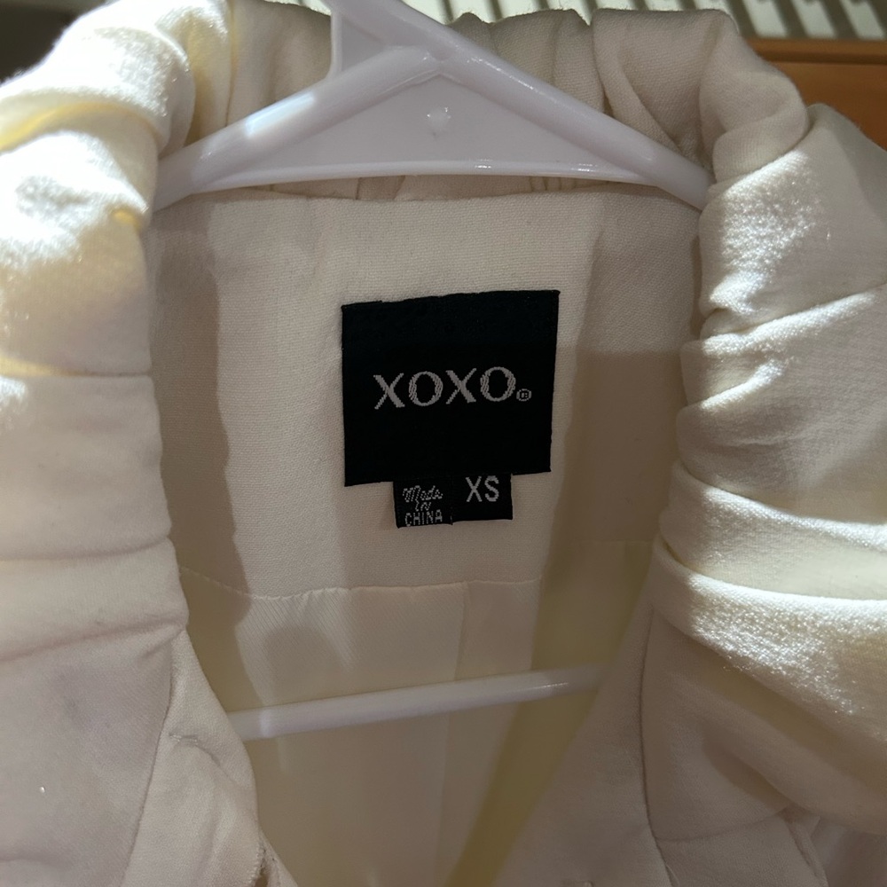 XOXO Elegant Cream Outerwear XS